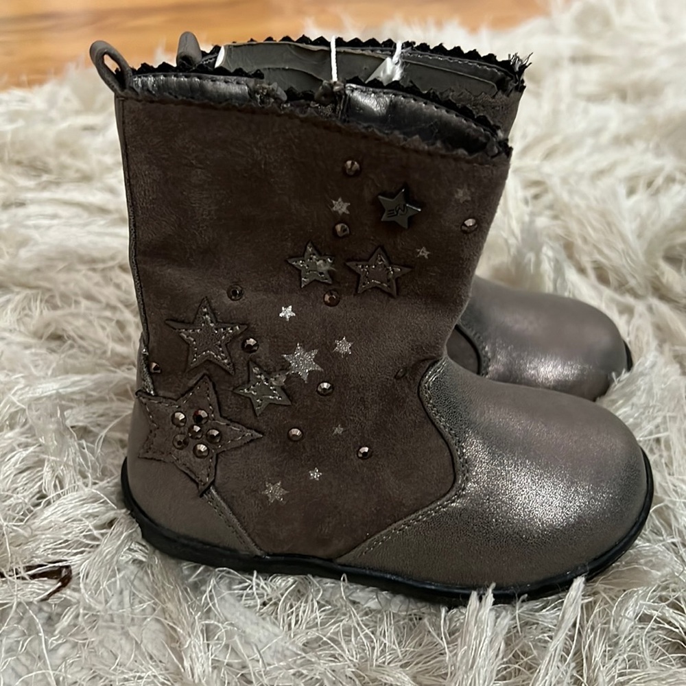 NWT Naturino Toddler boots size 7